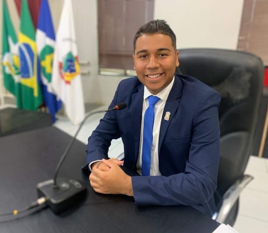 Kassiano se emociona, mas também realiza cobranças na primeira sessão ordinária como vereador