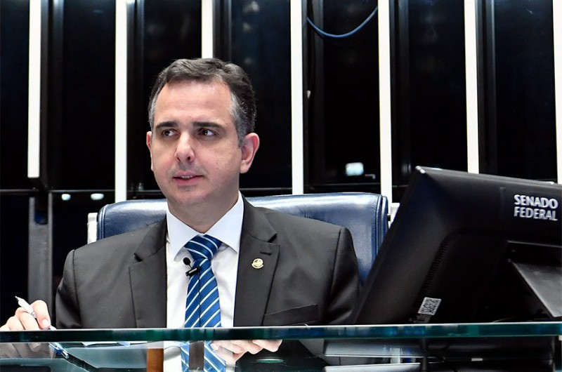 Pacheco decreta luto oficial pela morte da vitralista Marianne Peretti