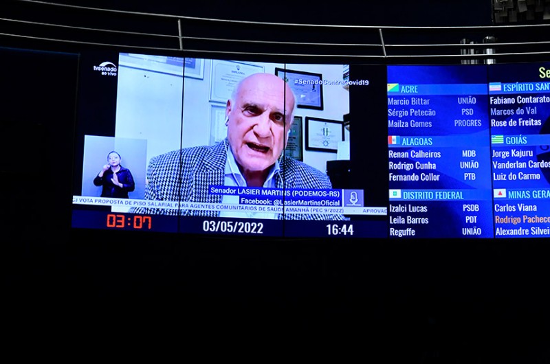 Lasier: Barroso deveria explicar no Senado declarações sobre as Forças Armadas