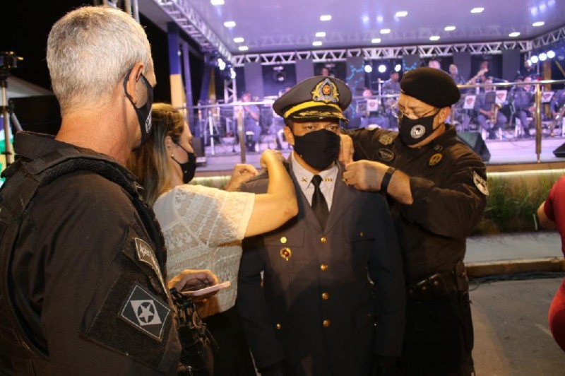 PM promove 420 policiais militares em live de aniversário