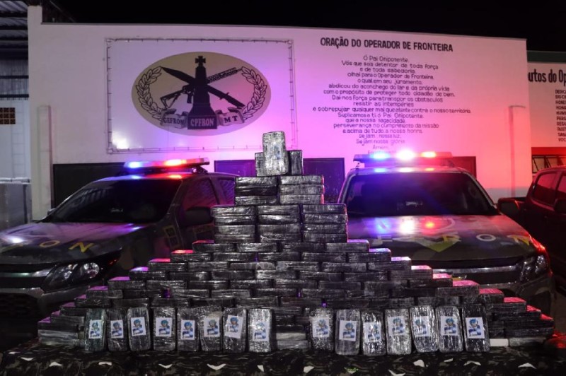 Gefron prende trio com 145 quilos de cocaína avaliada em R$ 2,9 milhões
