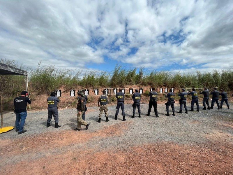 Policiais do Ciosp participam de capacitação de tiro com novo armamento