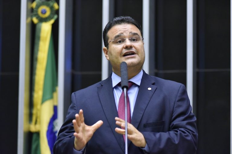 Comissão aprova justa causa em demissão por violência contra mulher