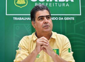 Emanuel assina decreto que garante redução da jornada de trabalho dos servidores que tenham filhos, cônjuges ou dependentes com alguma deficiência