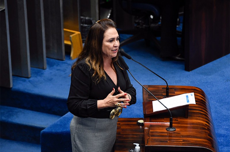 Kátia defende corte de salário de desembargador afastado sob acusação de venda de sentenças