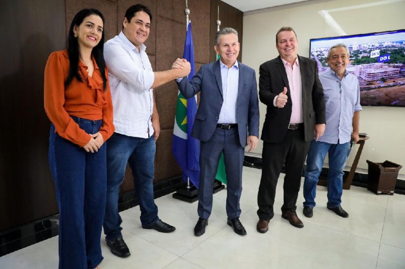 Governo e prefeitura assinam convênio para construção de 100 casas populares em Alto Araguaia