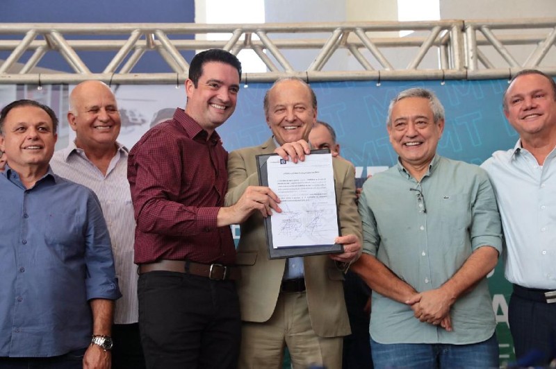 Governo investe R$ 105,8 milhões: "esses recursos impactam diretamente na vida da população", afirma prefeito