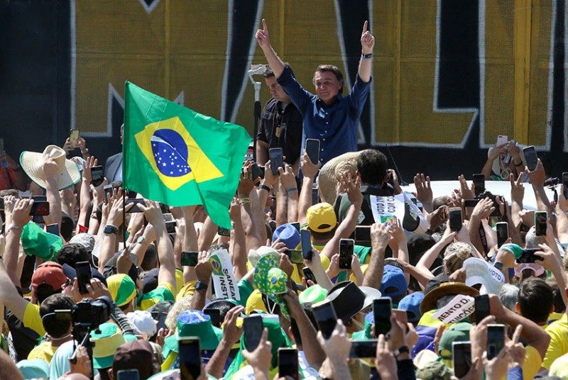 Senadores repercutem discursos de Bolsonaro no Dia da Independência em Brasília e em São Paulo