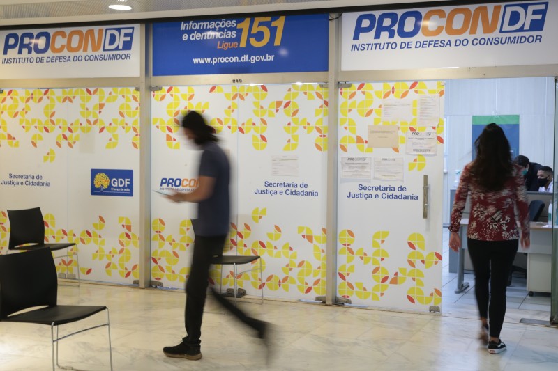 MJ orienta Procons a abrir processos conta Apple e Samsung