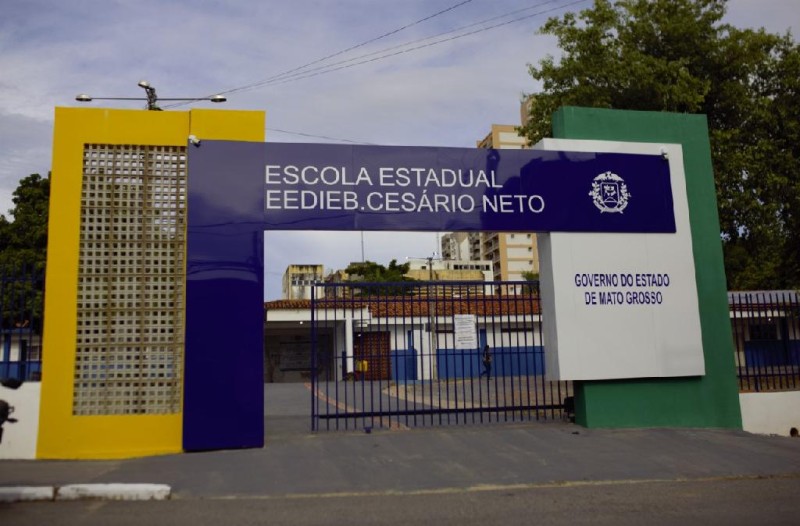 Escola Cesário Neto inaugura sala para atender ao exame de certificação