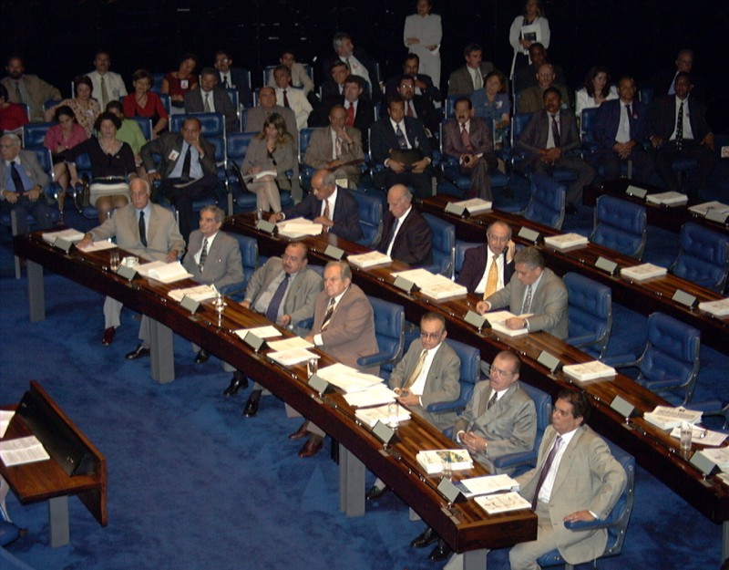 Um passeio pela história do Brasil nos 25 anos da Agência Senado