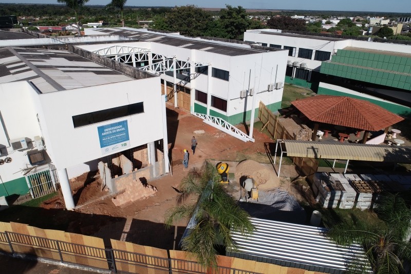 Obra de ampliação na Escola Vinícius de Moraes avança em 30 dias