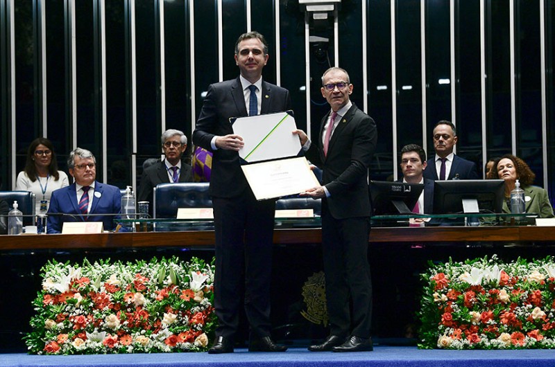 Dia Nacional da Adoção: homenageados defendem tornar processo mais inclusivo e solidário