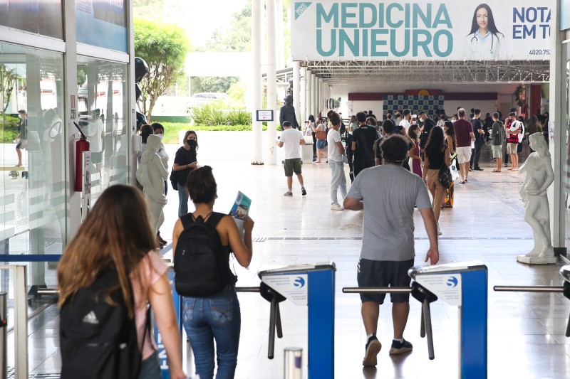 Lei que amplia Prouni para estudantes de escolas privadas é sancionada