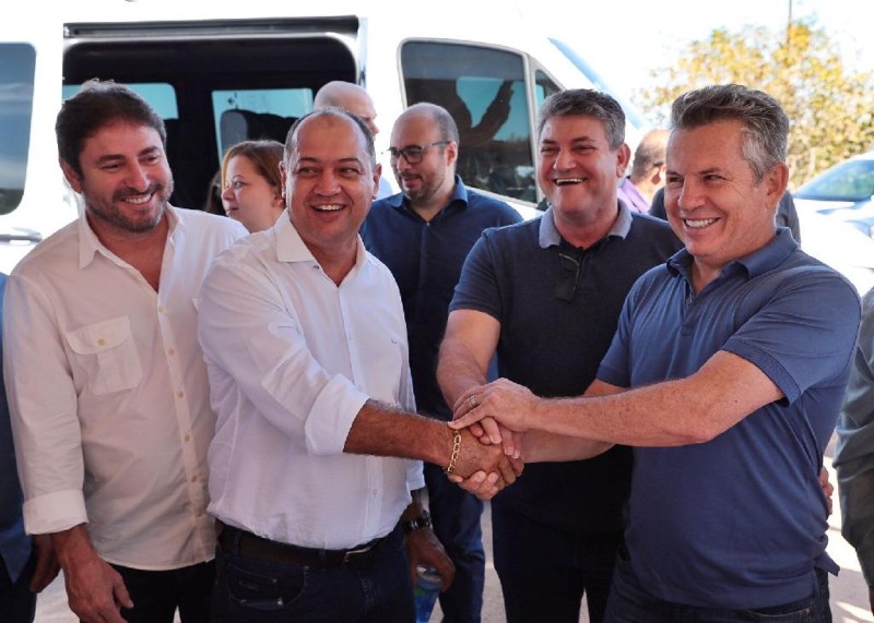 Prefeito: "Por onde se anda em MT tem obra do Governo e em Nova Lacerda não é diferente"