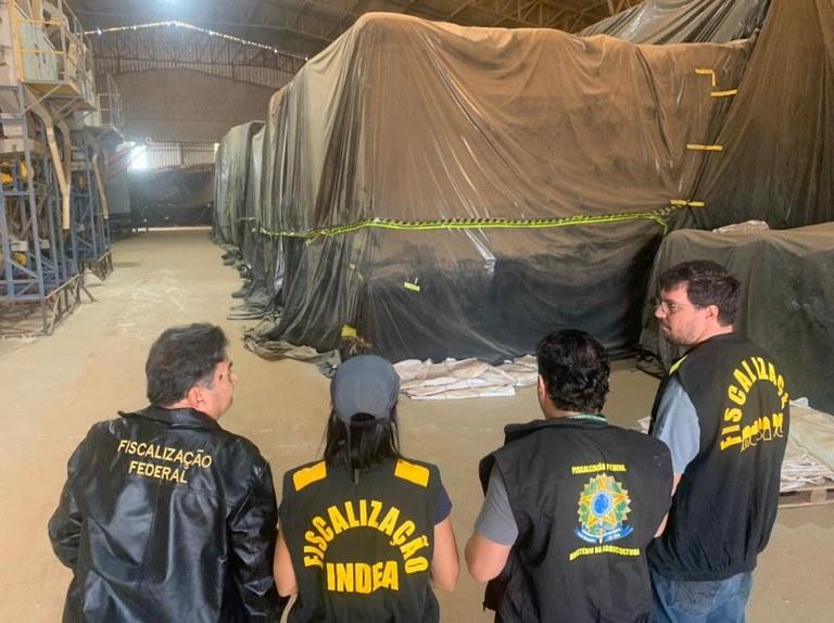 Ação conjunta entre Indea e Mapa apreendeu 4,2 mil toneladas de feijão caupi com resíduos de herbicida