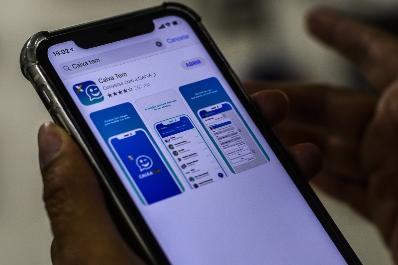 Trabalhadores nascidos em outubro podem sacar até R$ 1 mil no FGTS