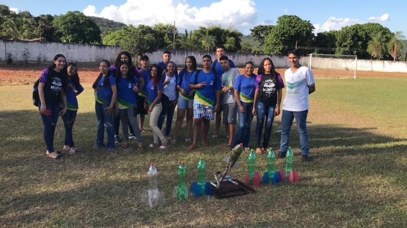 Estudantes de Nortelândia projetam foguetes em experiência inédita