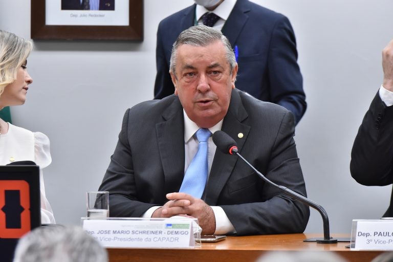 Comissão aprova programa de benefício fiscal para incentivar produção de fertilizantes