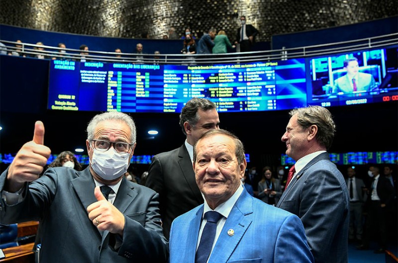 Rafael Tenório assume como senador durante licença de Renan Calheiros