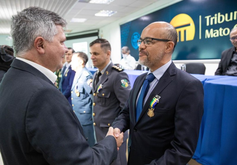 Homenagem reconhece trabalho de profissionais que auxiliaram na redução dos índices criminais