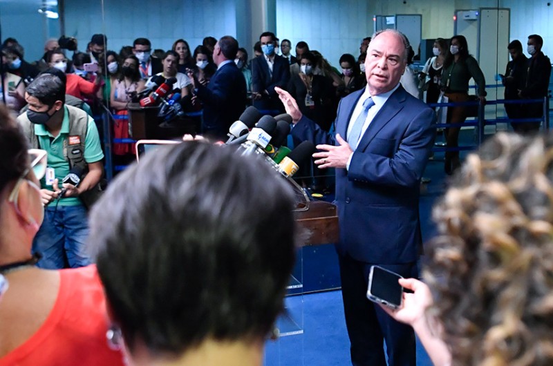 Combustíveis: acordo ainda depende de governadores