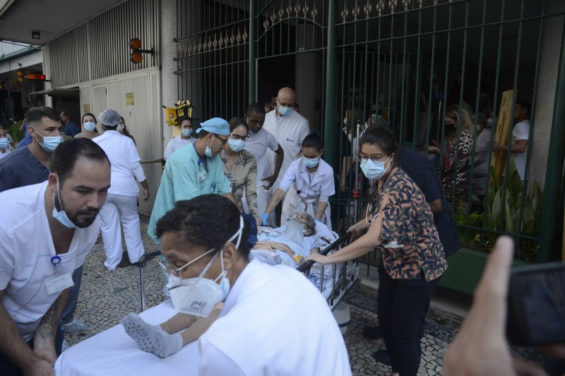 Pacientes retornam a hospital no Rio após incêndio ser controlado