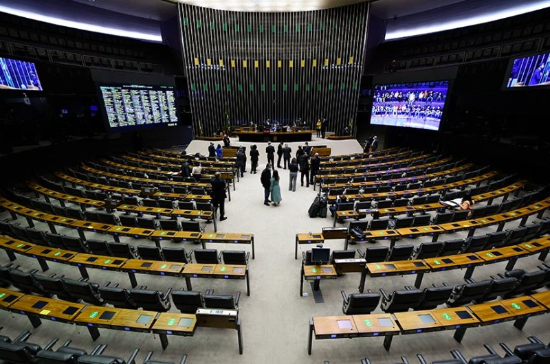 Congresso vota 20 vetos presidenciais na terça-feira