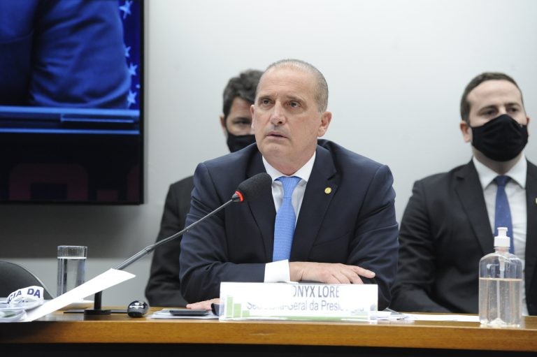 Comissão ouve ministro do Trabalho sobre planos e metas das pasta