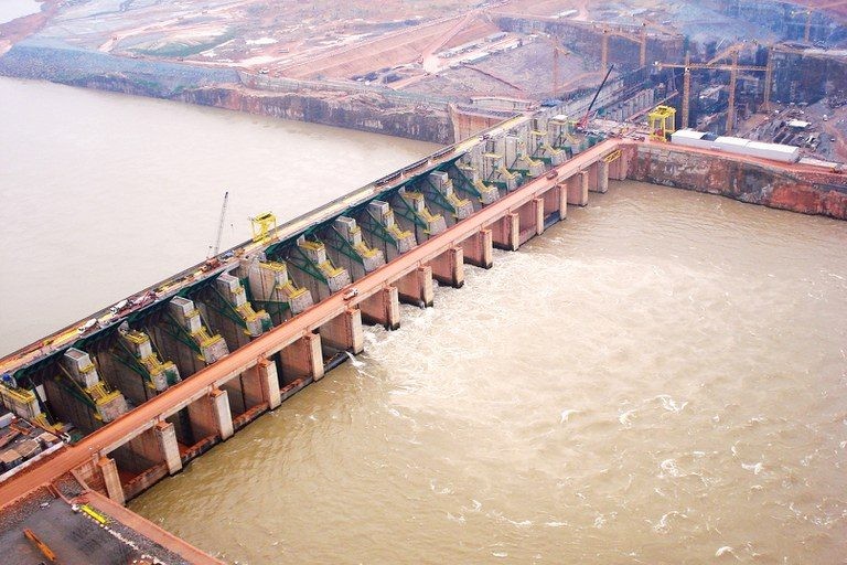 Debatedores divergem sobre benefícios da ampliação do reservatório da Hidrelétrica Santo Antônio