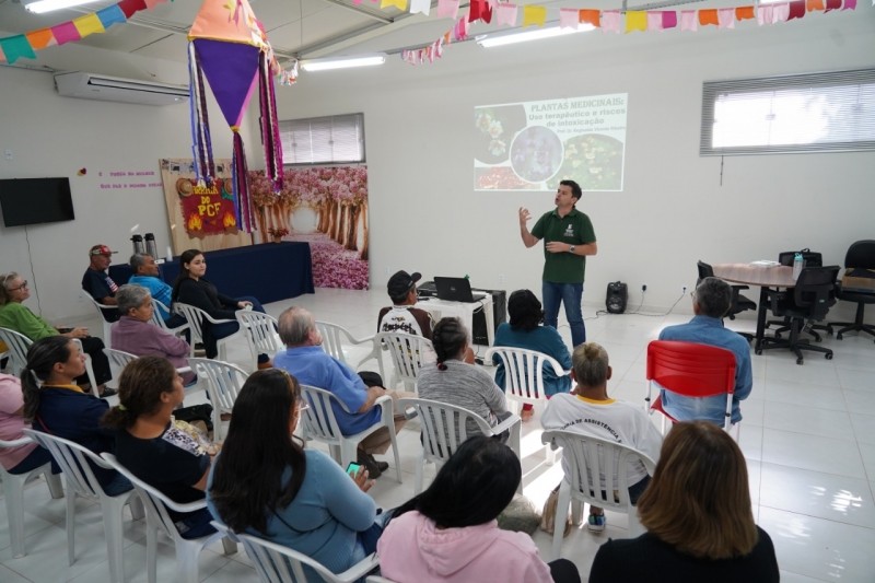 Uso de plantas medicinais é tema de palestra no Cras de Lucas do Rio Verde