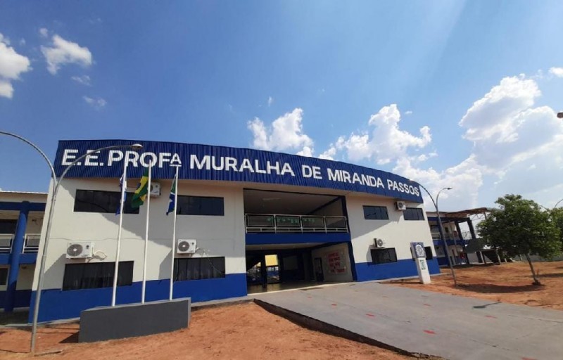 Investimentos dão cara nova para escola estadual em Nova Marilândia