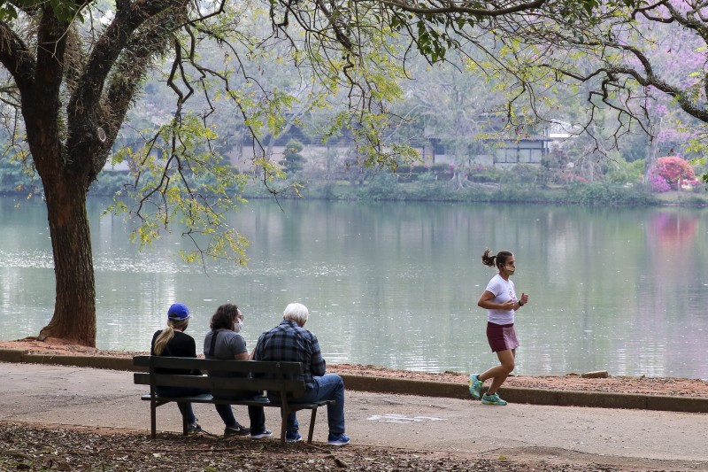 Inmet alerta para frente fria no Sul e Sudeste, neste fim de semana