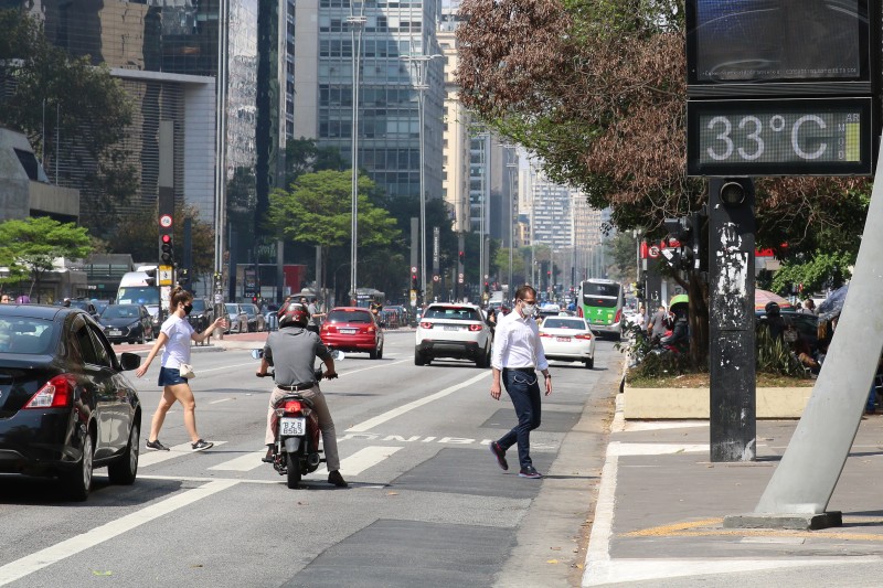 Covid-19: Brasil tem 20,1 mil novos casos e 94 óbitos em 24 horas