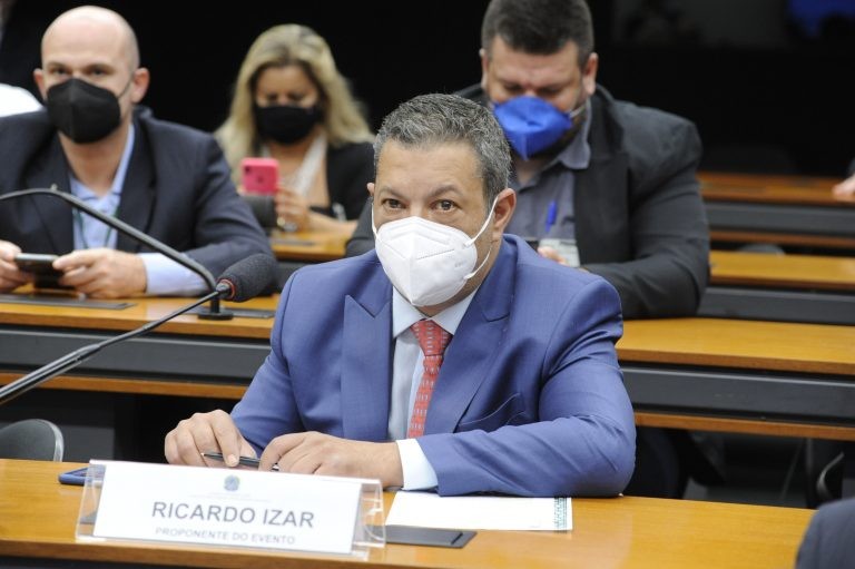 Comissão aprova proposta que prevê possibilidade de guarda compartilhada de animais
