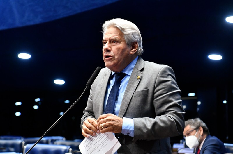 Luiz Carlos do Carmo pede solução para preço do diesel