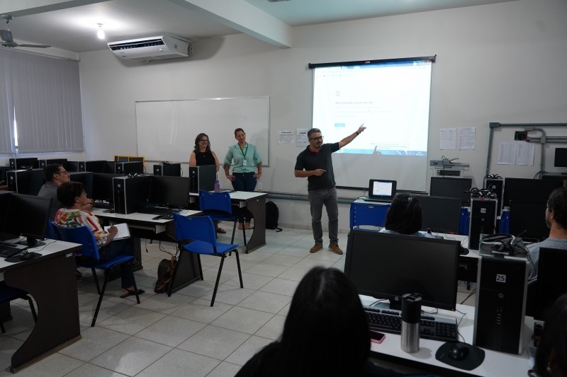 Unemat/UAB de Lucas do Rio Verde seleciona tutores presenciais