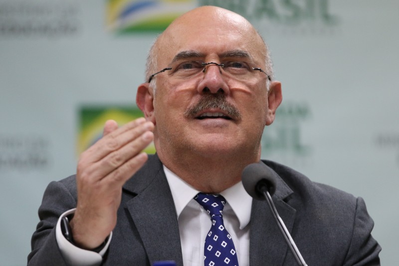 Ex-ministro da Educação passará por audiência de custódia em SP