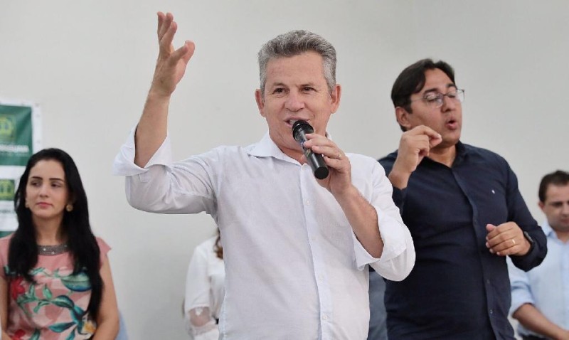 Governador autoriza início das obras do hospital regional em Tangará da Serra e inaugura asfalto em Cáceres