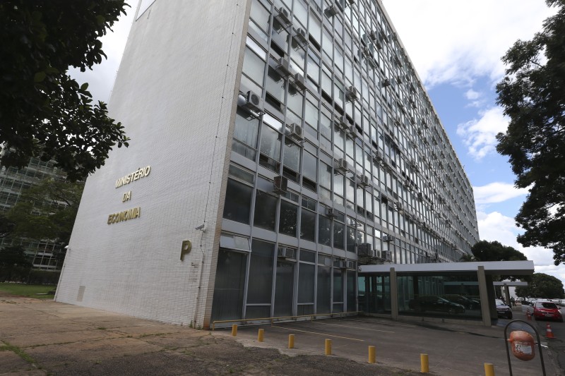 CMN fixa em 3% a meta de inflação para 2025