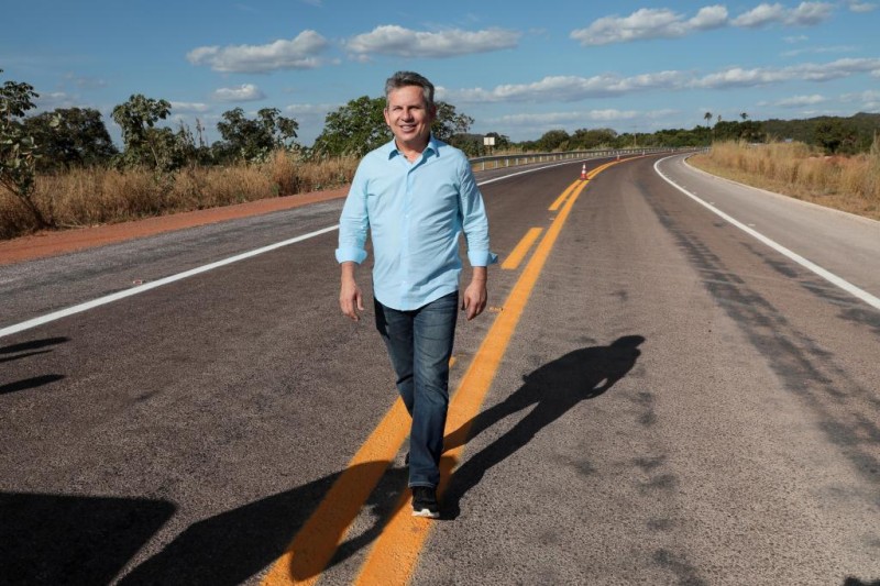 Governador inaugura 112 km de asfalto novo em Planalto da Serra e Nova Brasilândia