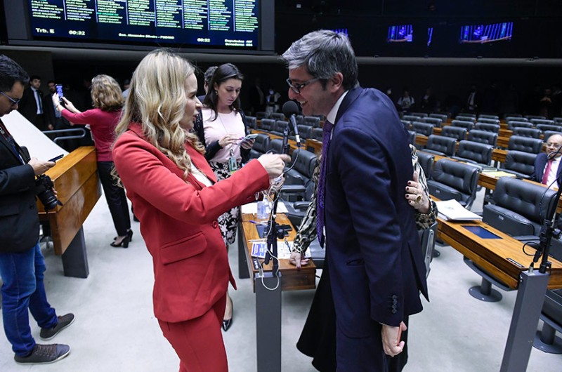 Derrubado veto sobre estatísticas de violência contra a mulher