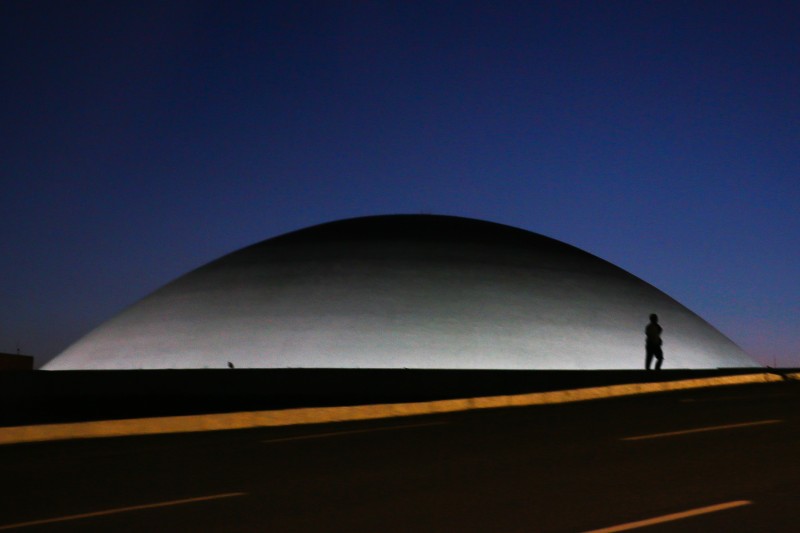 Senado aprova projeto que facilita instalação de antenas de telefonia