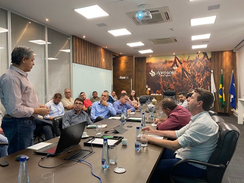 Miguel Vaz destaca importância das travessias urbanas durante reunião com ANTT