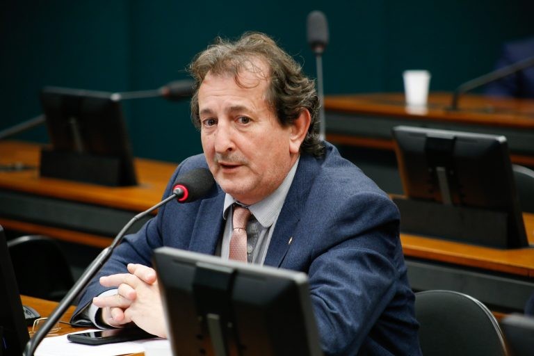 Comissão debate processo de liquidação de empresa pública que produz semicondutores