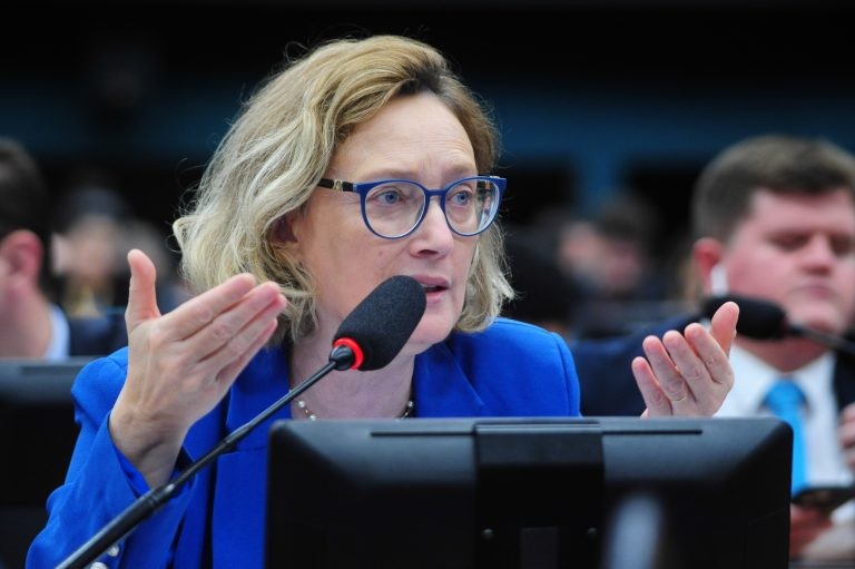 Projeto prevê criação de comissões da mulher trabalhadora em médias e grandes empresas