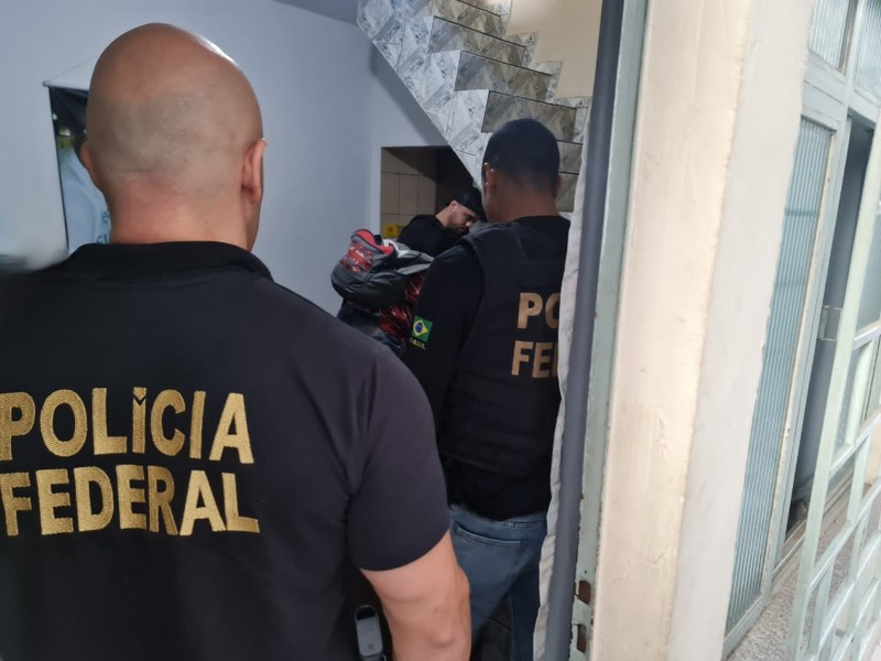 PF realiza operação contra pornografia infantil na Baixada Fluminense