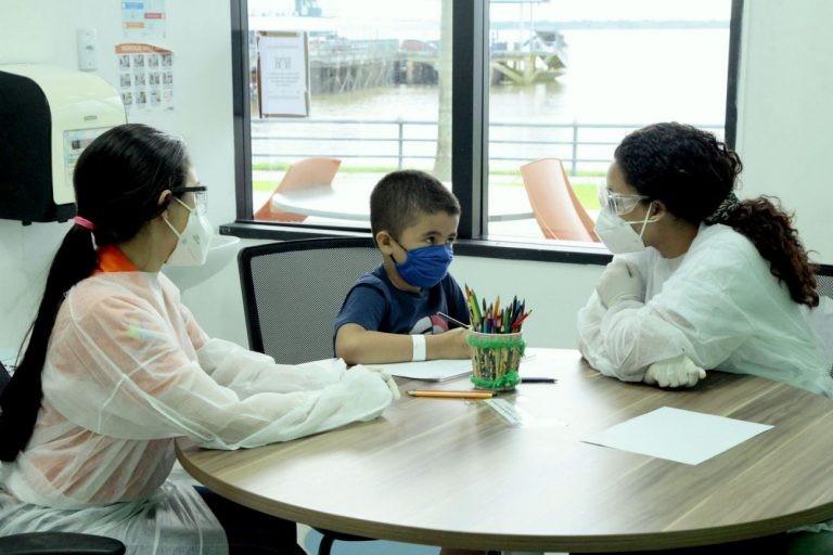 Projeto confere validade indeterminada a atestado para autismo