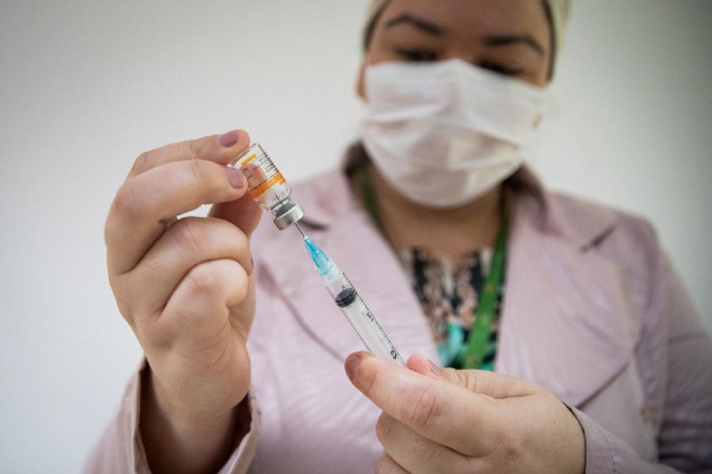 Governo de MT já pactuou 98% das doses recebidas; veja quanto cada município aplicou