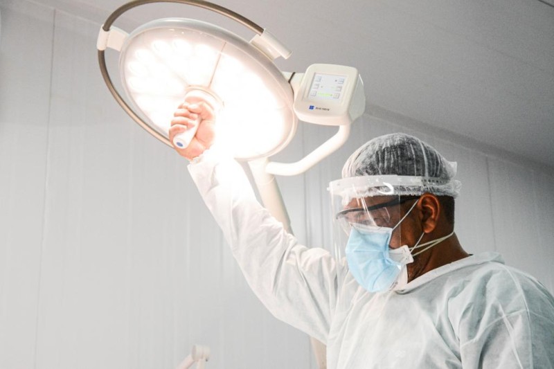 Hospital Regional de Cáceres passa a ofertar cirurgia de correção de espinha bífida aberta